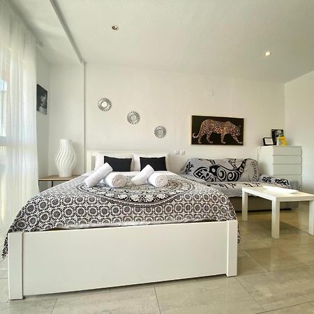 Riscal 6 By United Renters Apartment Alicante Exterior photo